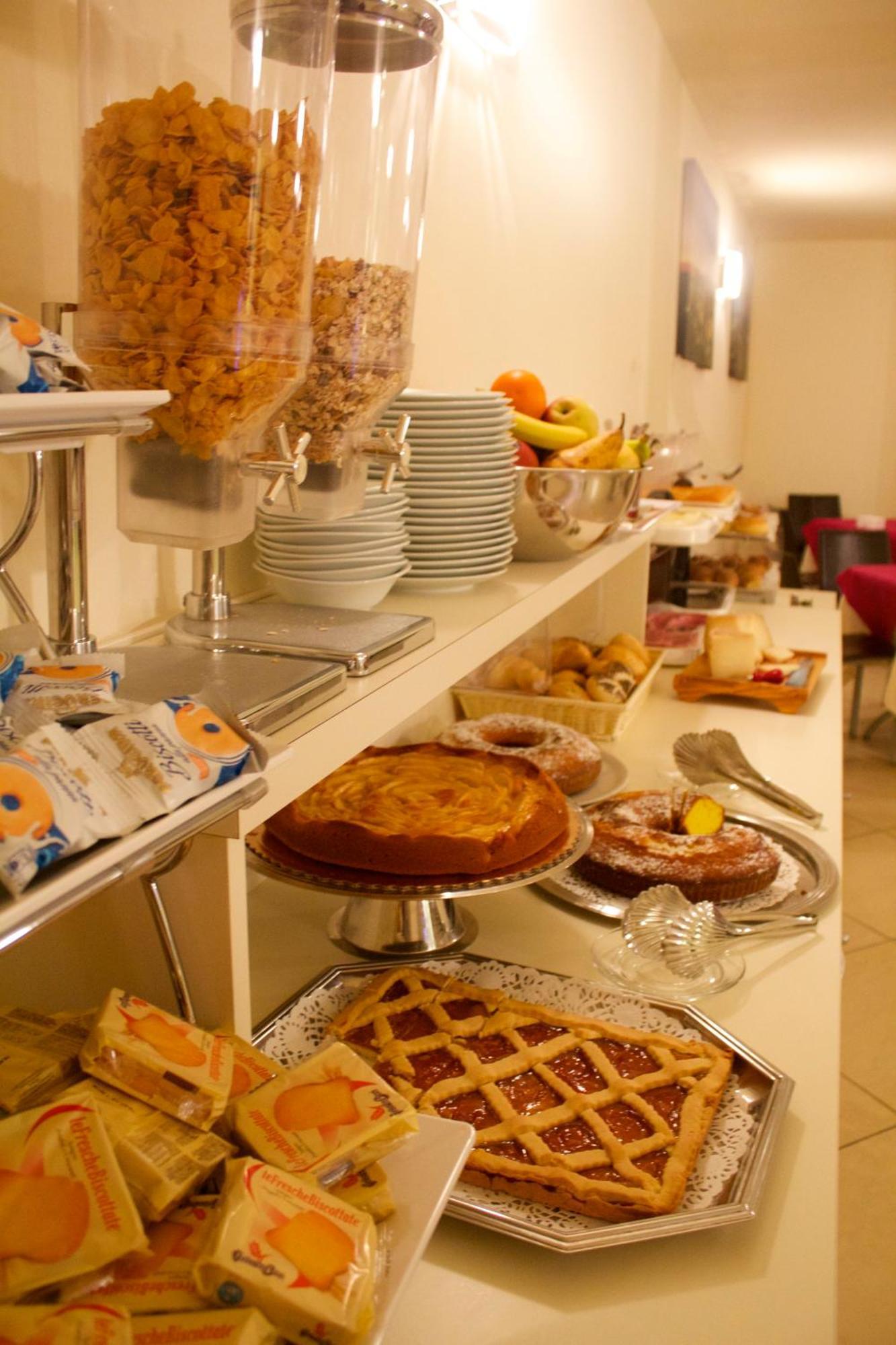 Hotel Corallo Албиния Экстерьер фото