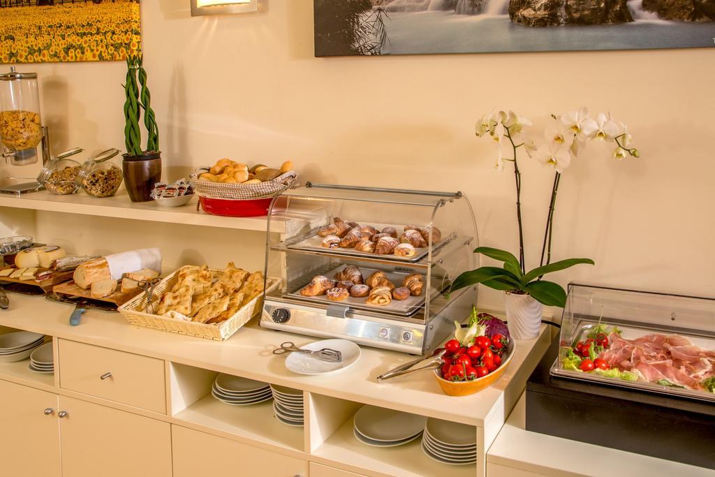 Hotel Corallo Албиния Экстерьер фото