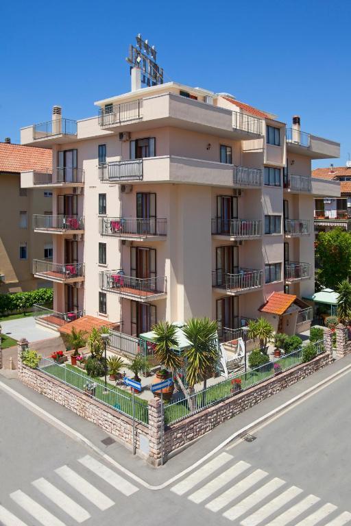 Hotel Corallo Албиния Экстерьер фото