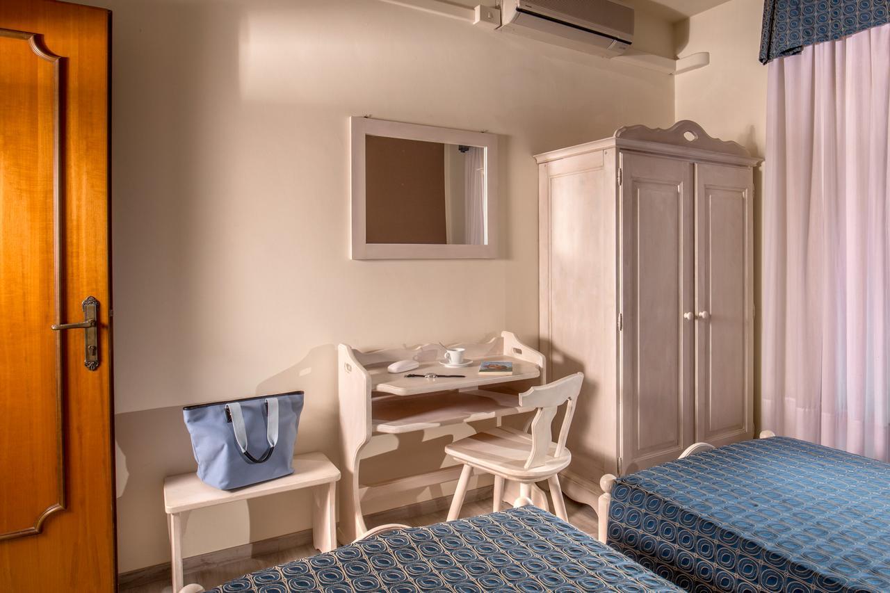 Hotel Corallo Албиния Экстерьер фото